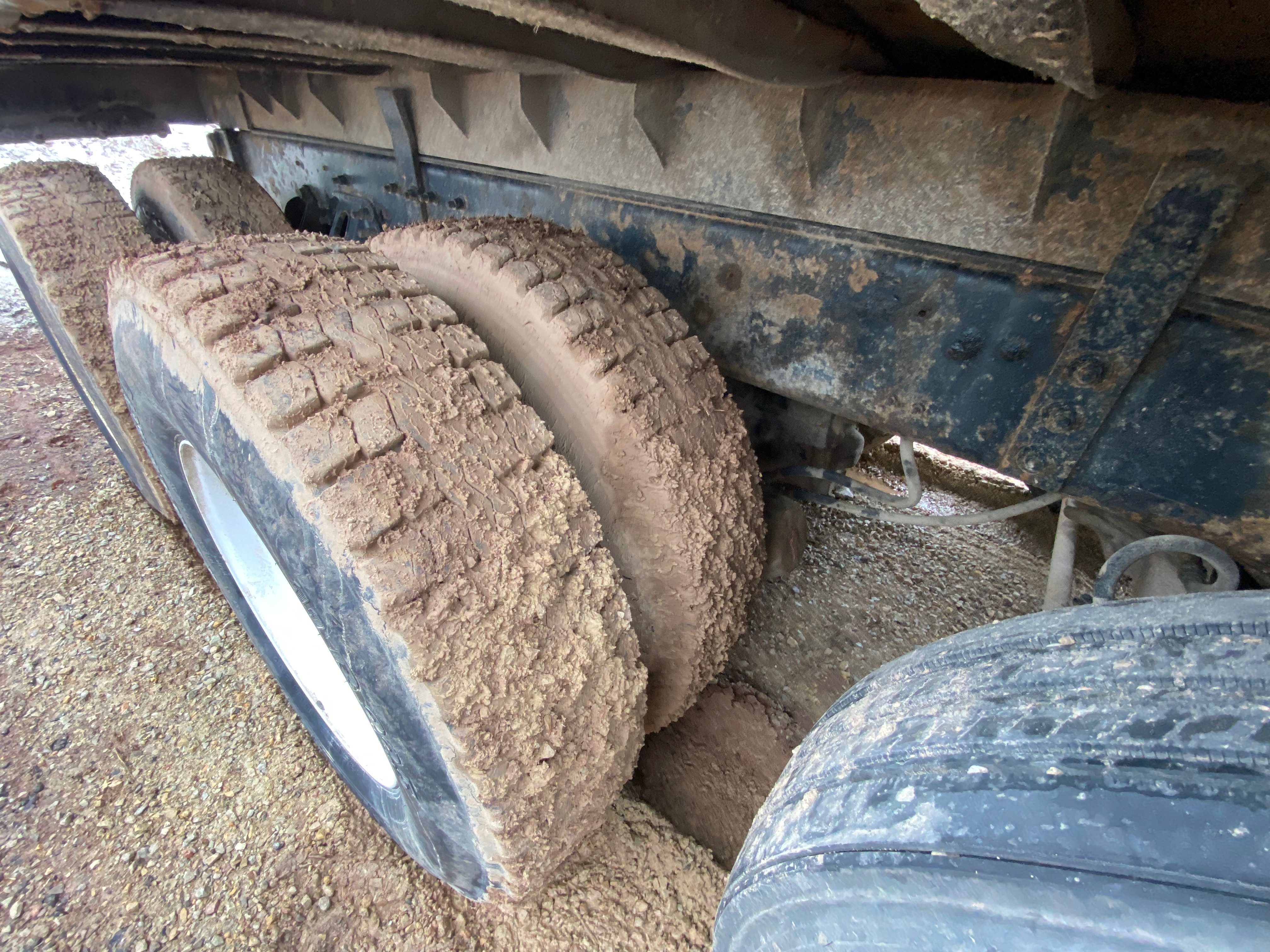 1999 STERLING Tri-axle - Image 26